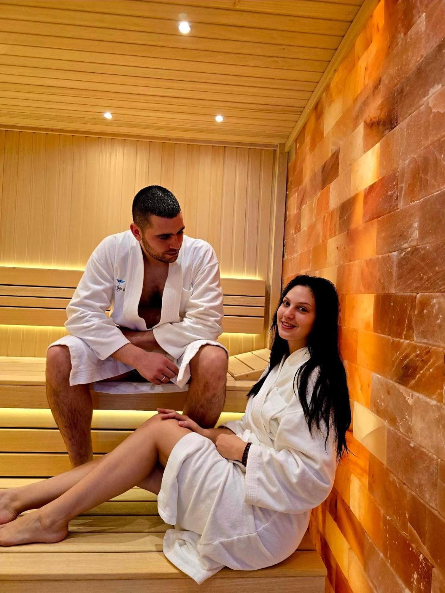 Hotel Tiski Cvet Novi Bečej Buitenkant foto